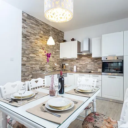 Apartment Perunika Zadar Buitenkant foto