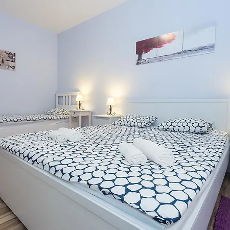 Apartment Perunika Zadar Buitenkant foto